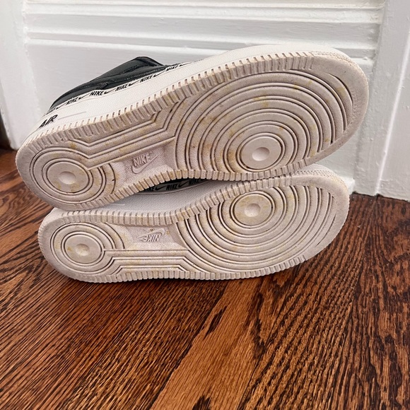 Nike AF1 Limited Edition - Picture 4 of 9